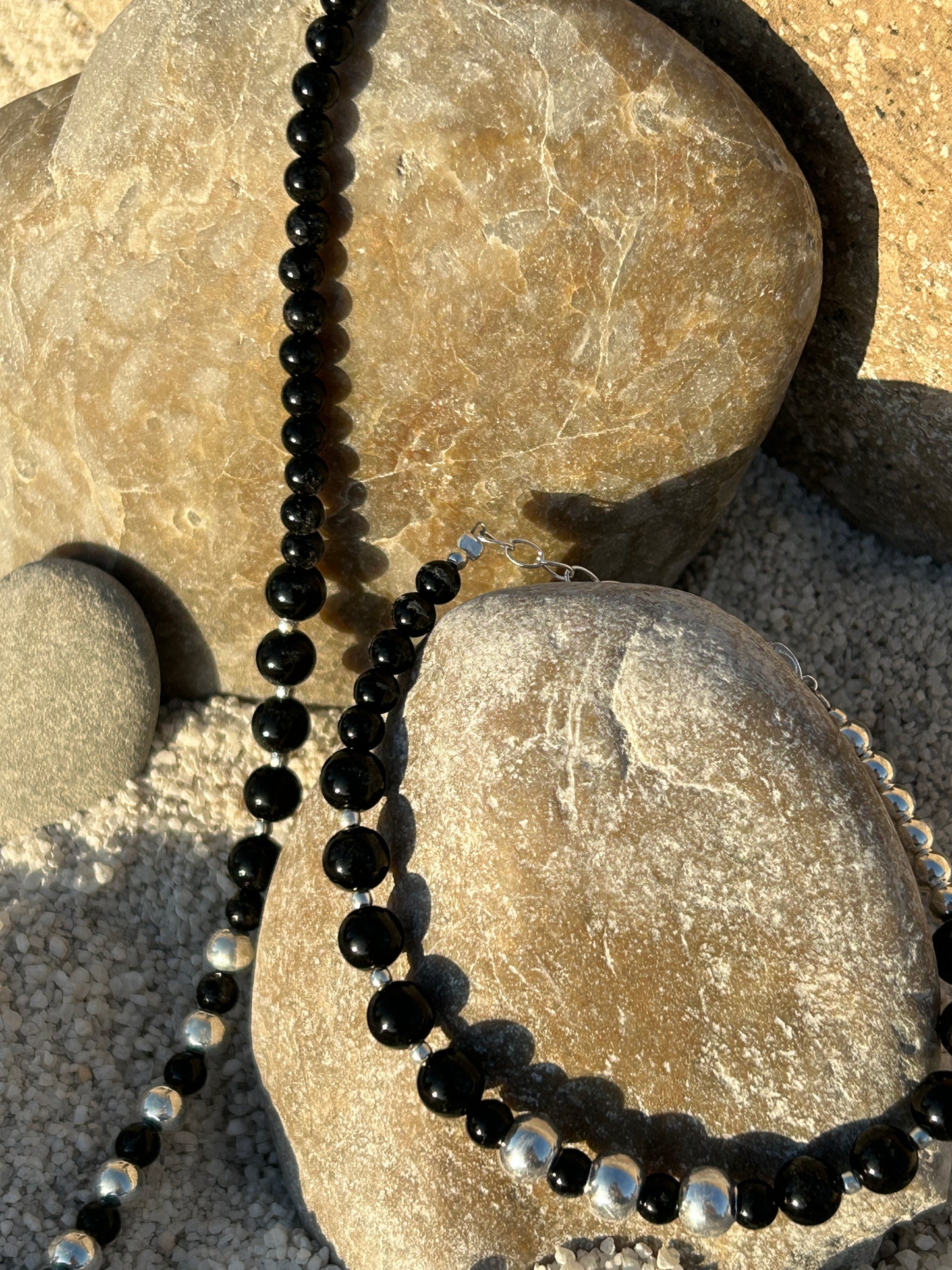 Obsidian Aura