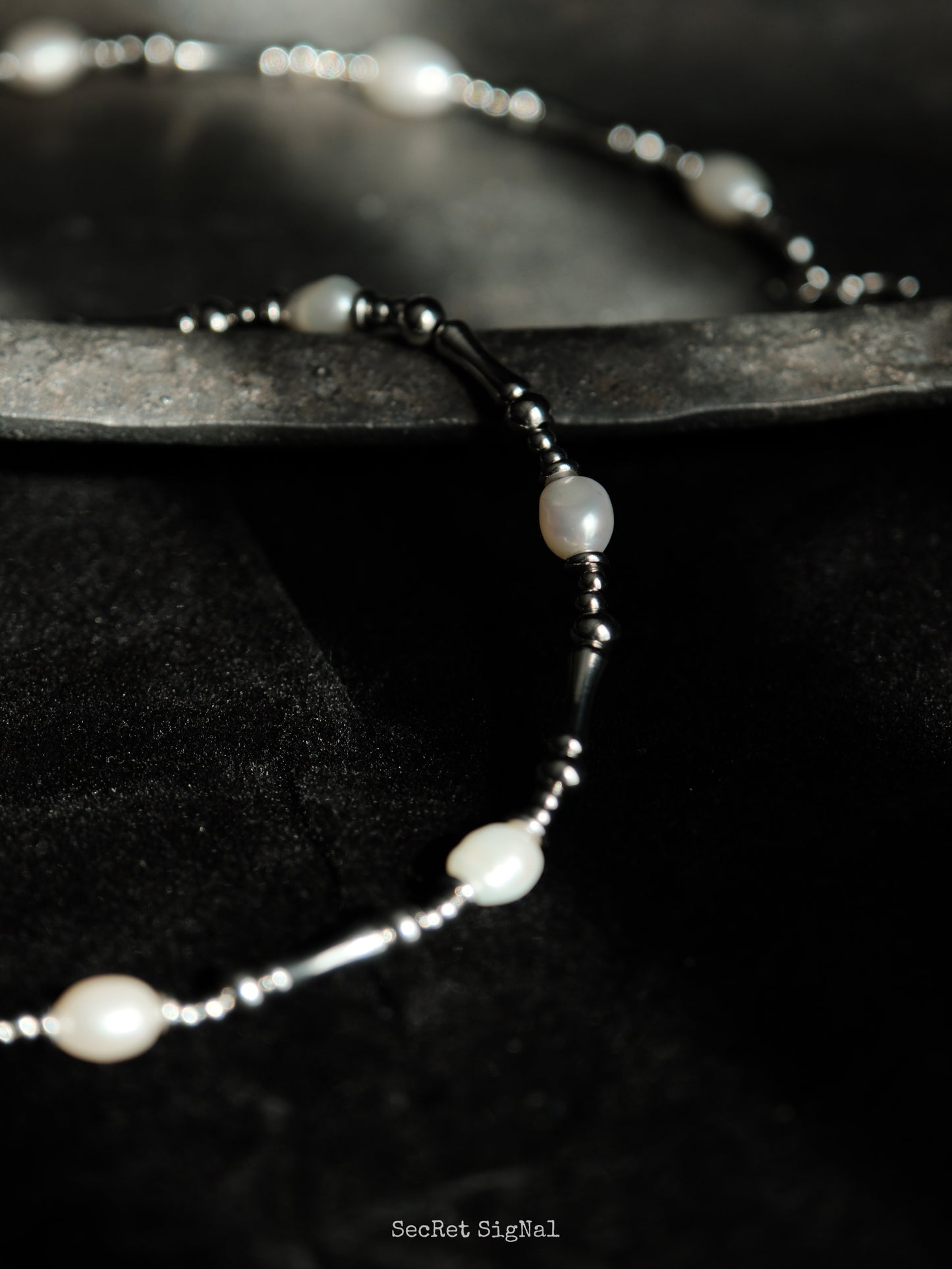 Elegant Titanium Steel & Freshwater Pearl Necklace